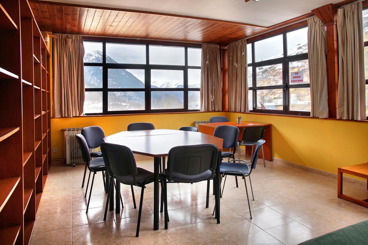 Albergue Era Garona Salardú المظهر الخارجي الصورة
